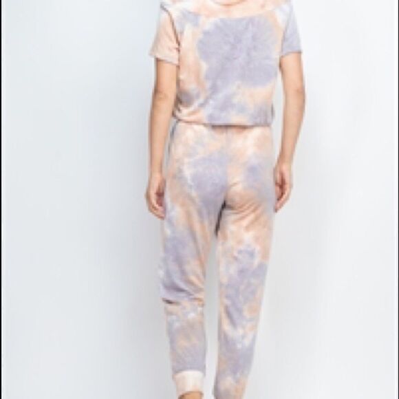 Gilli Taupe Lavender Short Sleeve Tie Die Jumpsuit - Picture 4 of 8